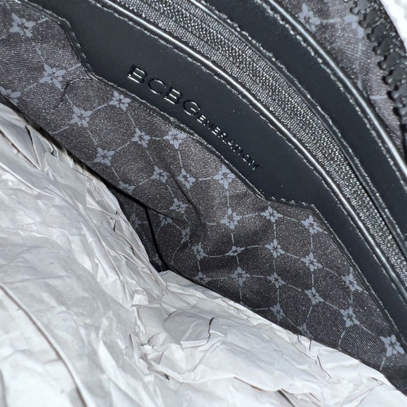 NWT BCBG Two-Way Purse, White - Picture 4 of 7